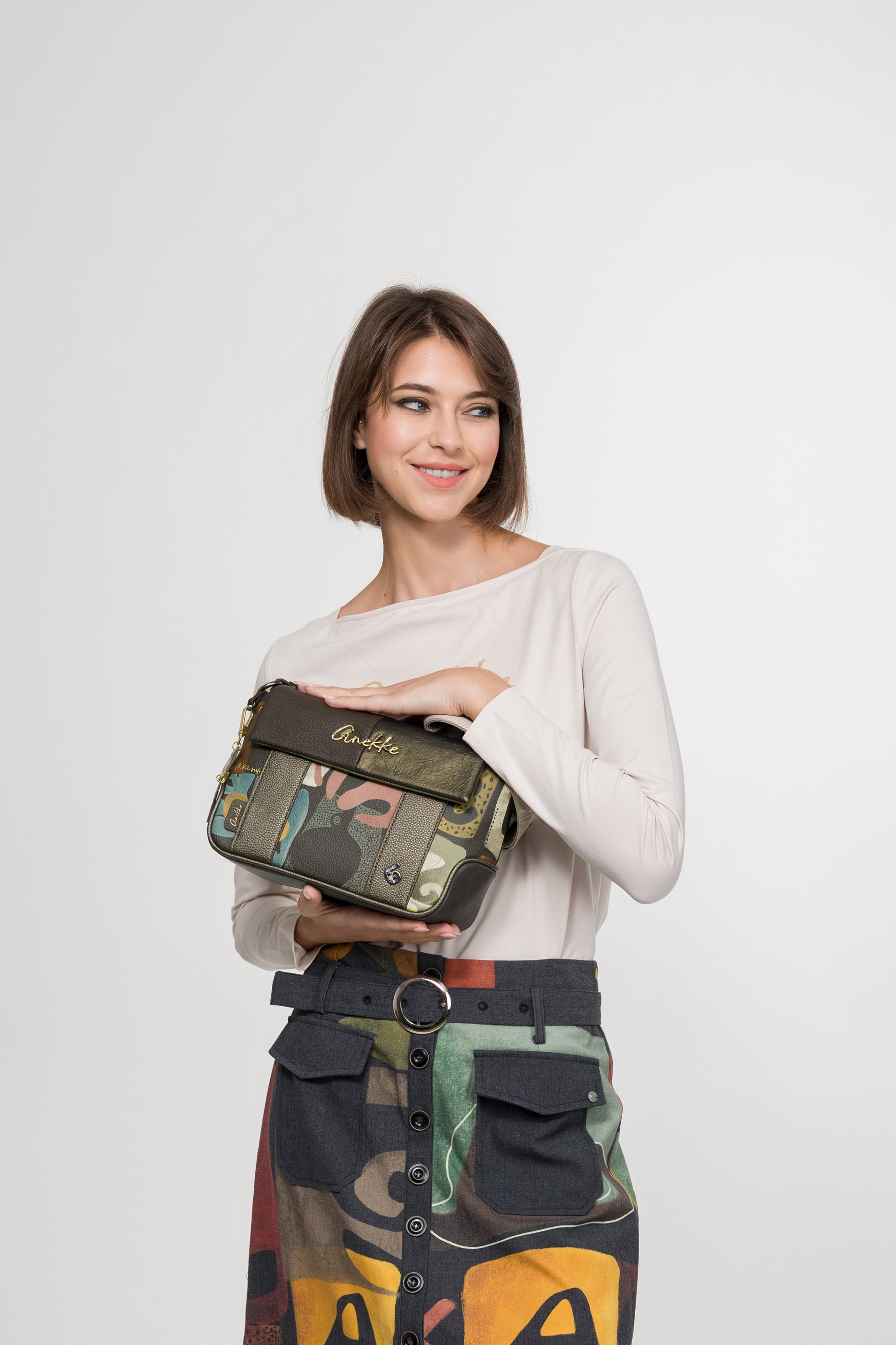 AN42713570-Verde militare