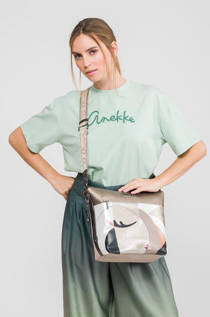 AN42753248-Beige