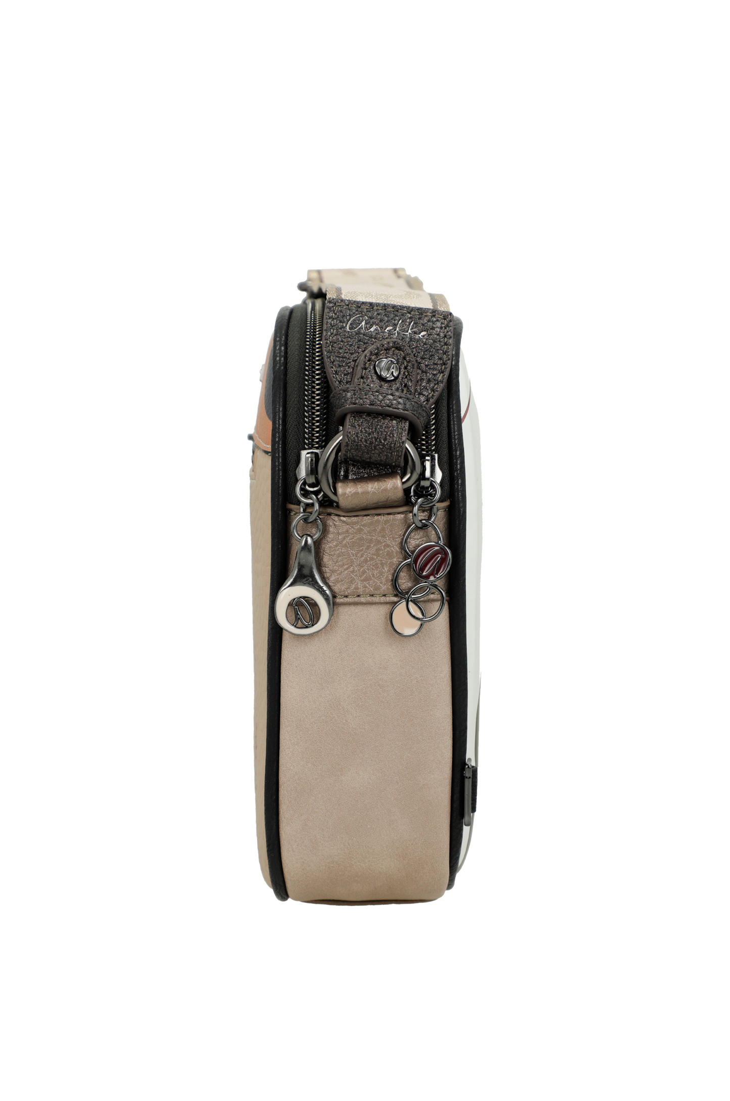 AN42753516-Beige