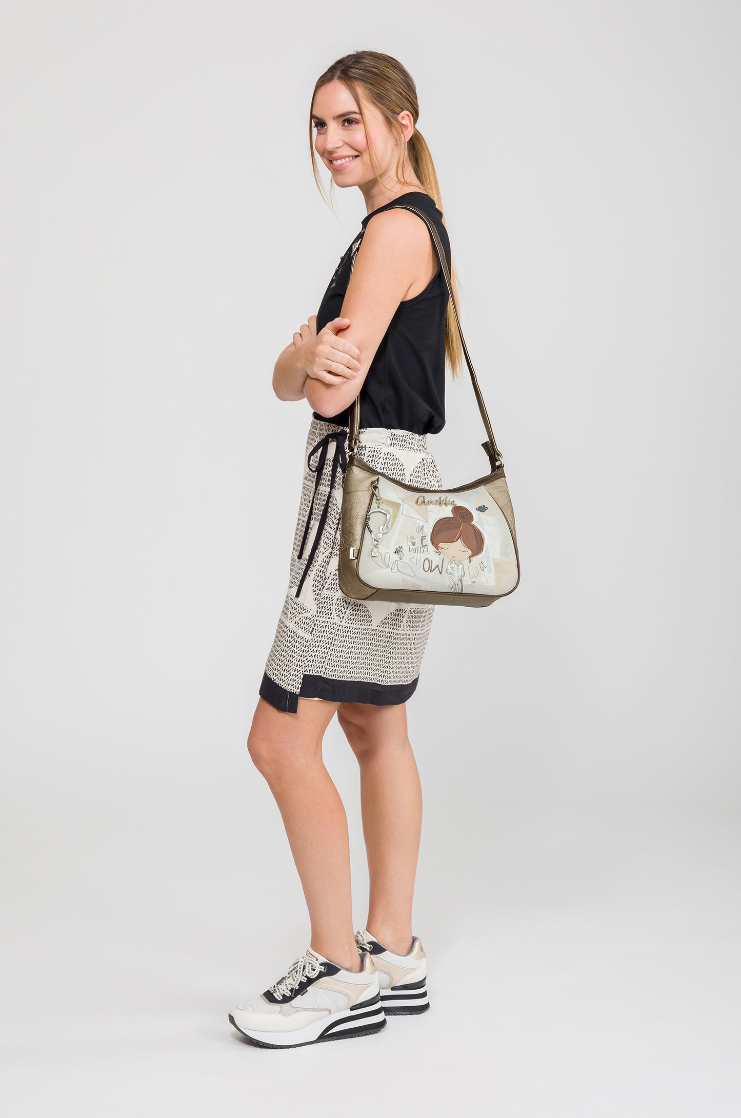 AN42803002-Beige