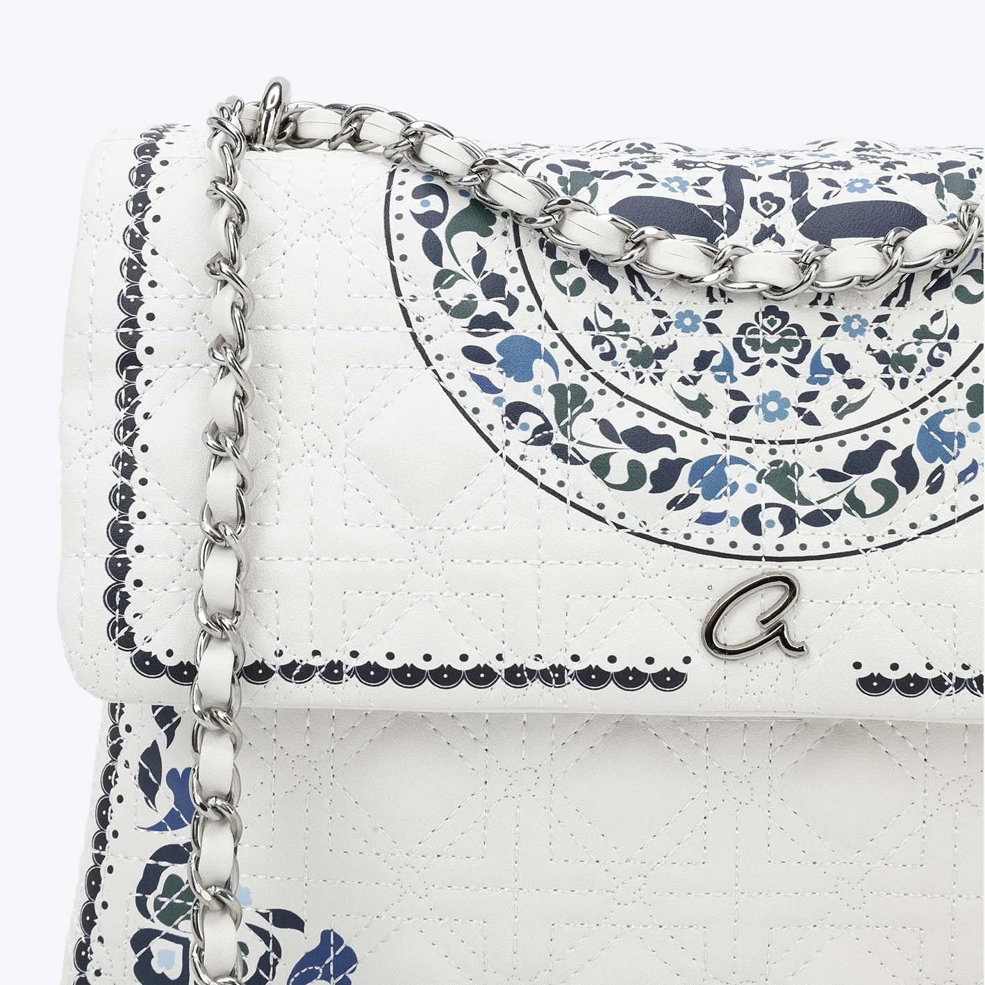 AX10103645-Bianco