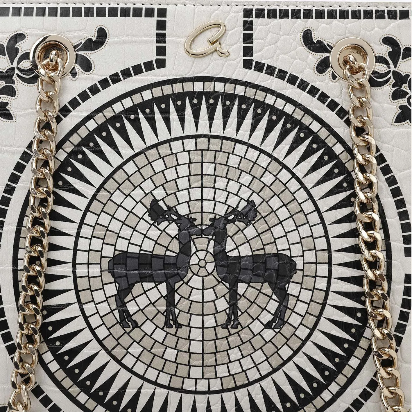 AX10103667-Bianco