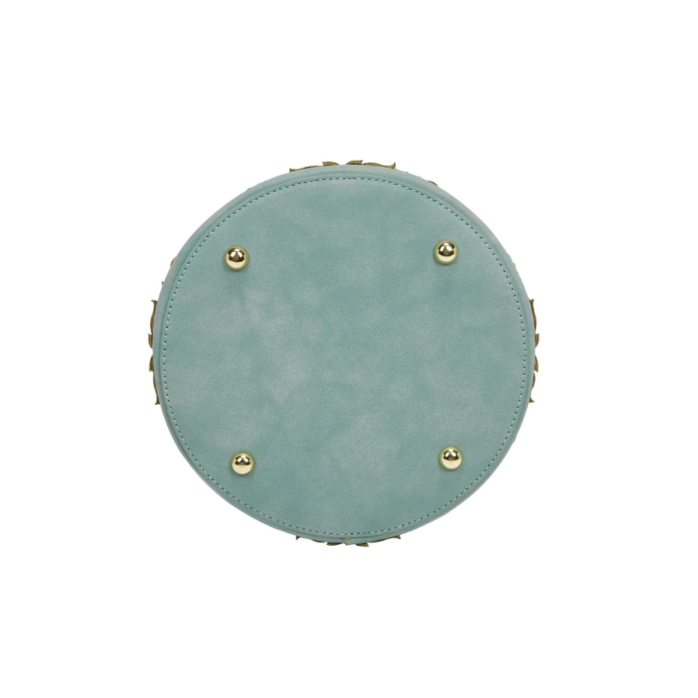 K16533561-Verde