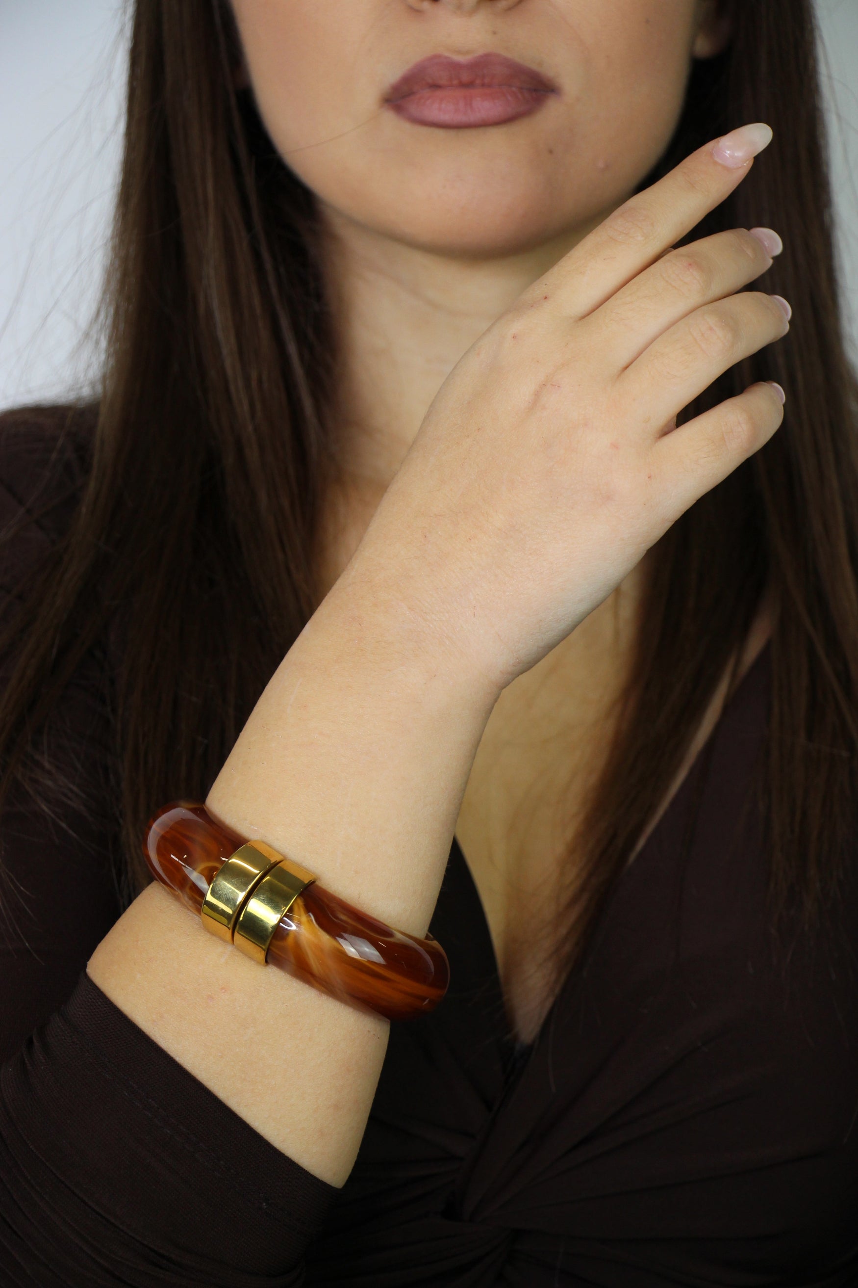 ZAG07732-Marrone